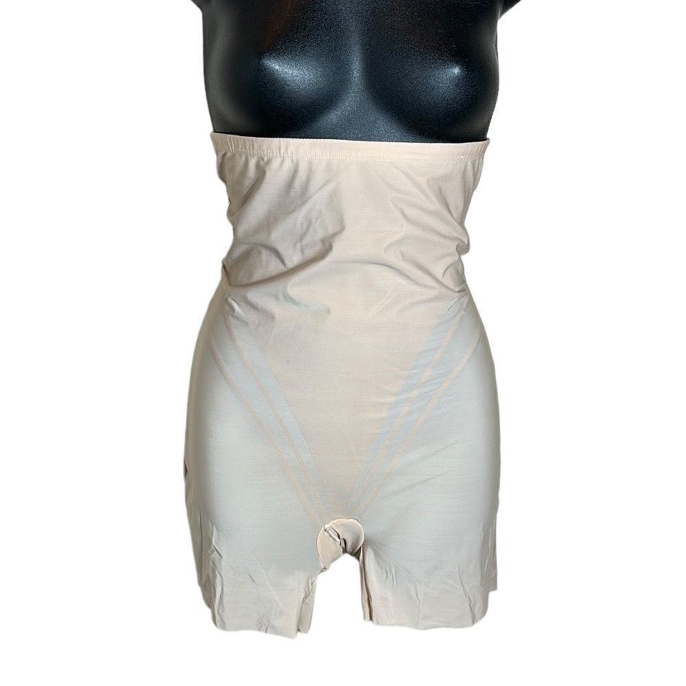 Spanx star by spanx nude high rise thinstincts shorts large